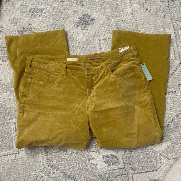 Pilcro The Icon Corduroy Pants
Chartreuse Anthropologie Women's 16W
Bootcut - Picture 8 of 12